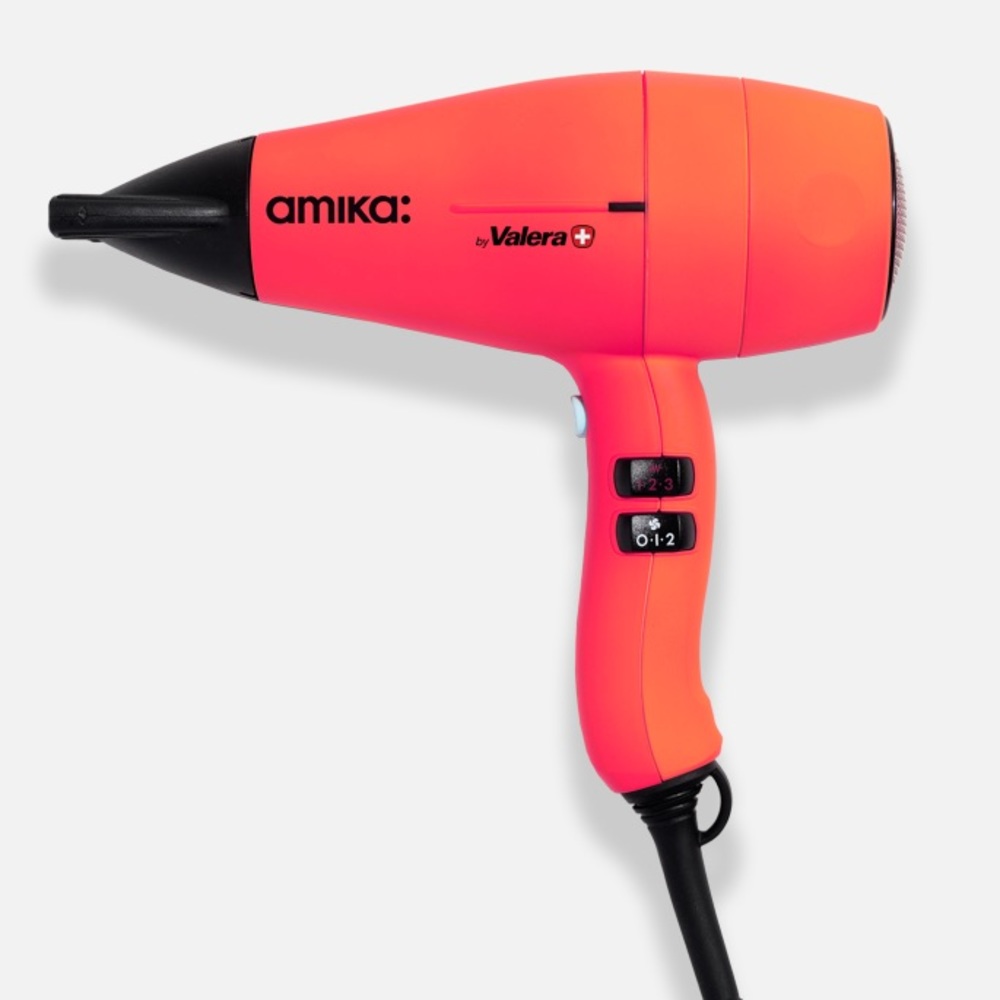 Amika blow dryer